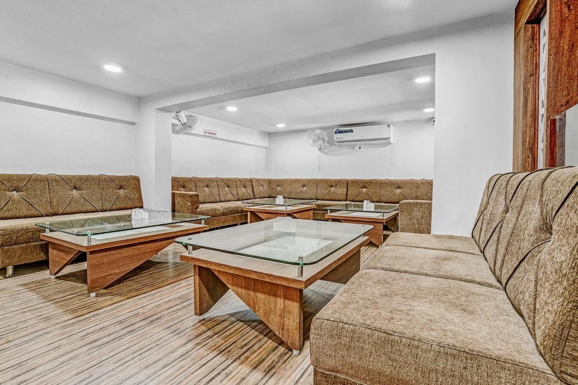 Super Hotel O Homely Stay アウランガーバード エクステリア 写真
